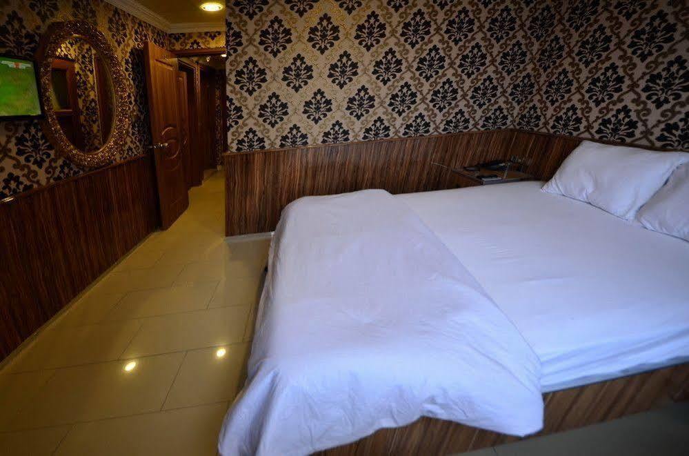 Istiklal Hotel 샤늘르우르파 외부 사진