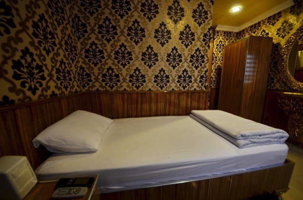 Istiklal Hotel 샤늘르우르파 외부 사진
